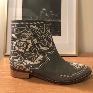 Plomo embroidered western boots